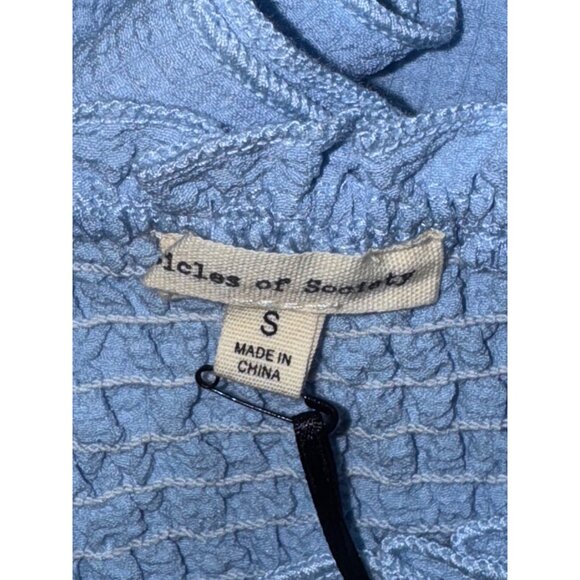 Articles Of Society Blue Off-Shoulder Smocked Crop Top S - Picture 4 of 7